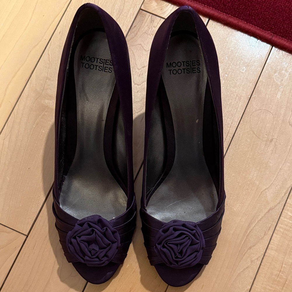 Mootsies Tootsies Purple Satin Heels